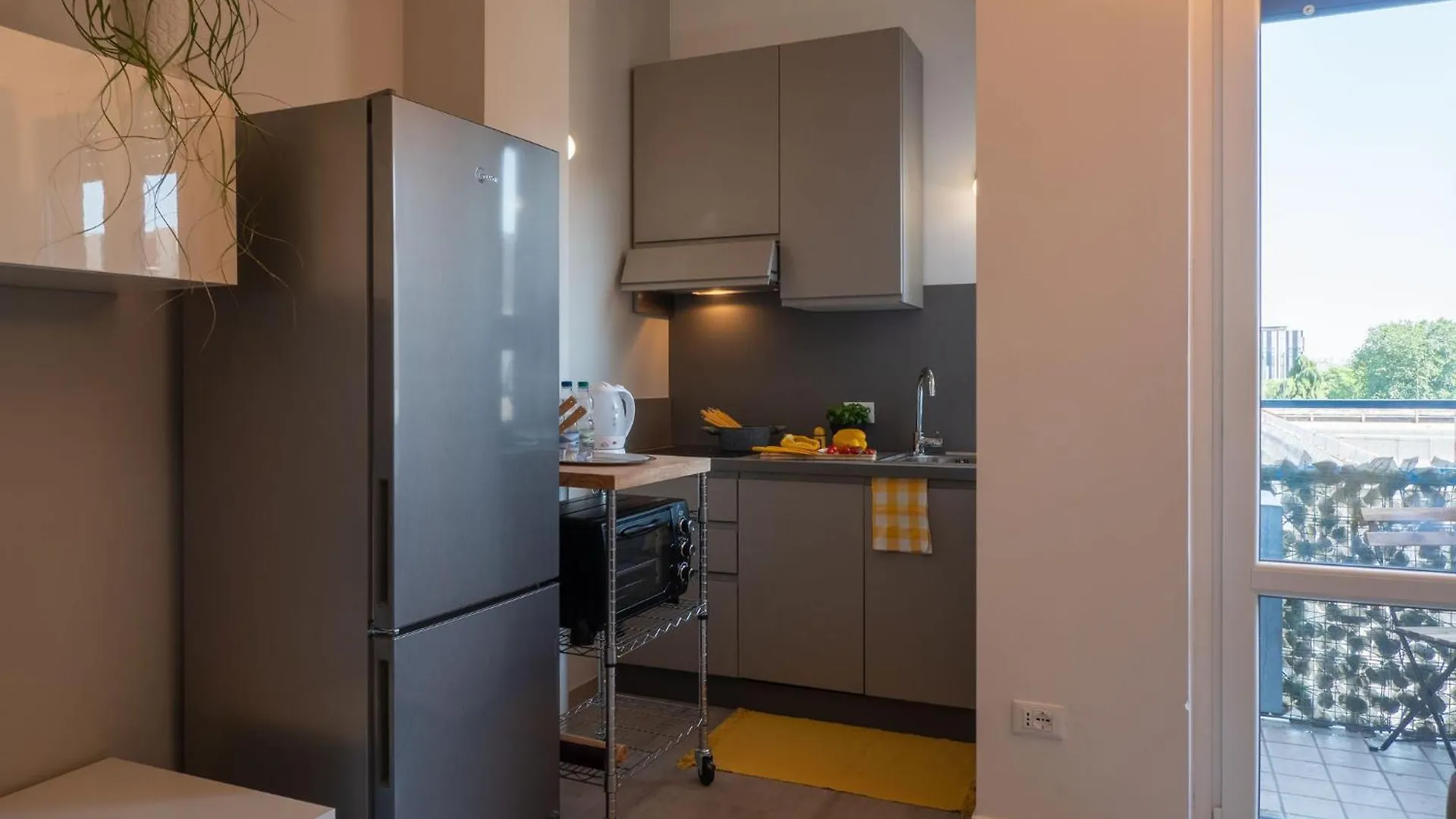 Xenia Apartments - Modern, Quiet And Cozy Apartment Milan